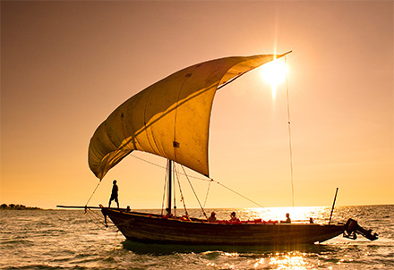 Segeln zum Sonnenuntergang auf dem Malawi-See © Foto: Gareth Bentley | Robin Pope Safaris
