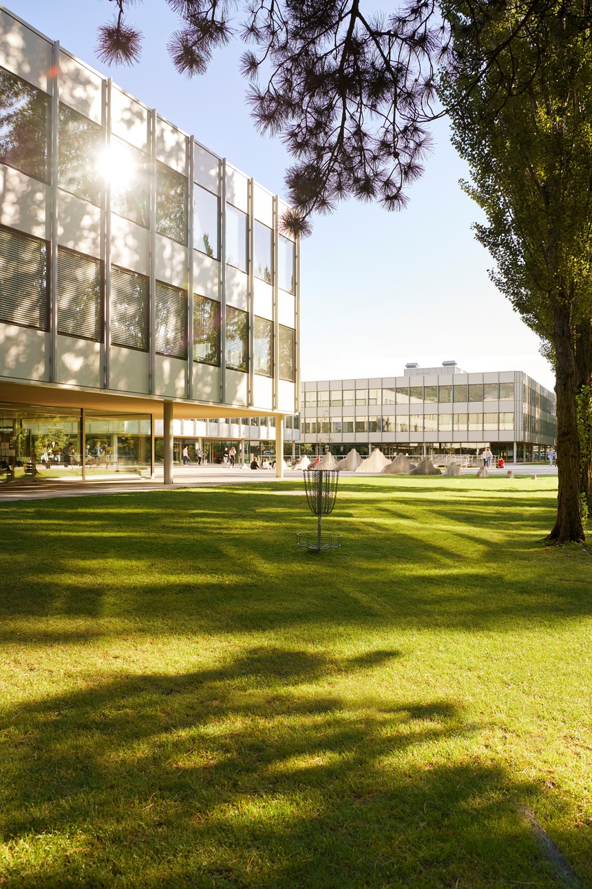 Ecoles moyennes à Bienne